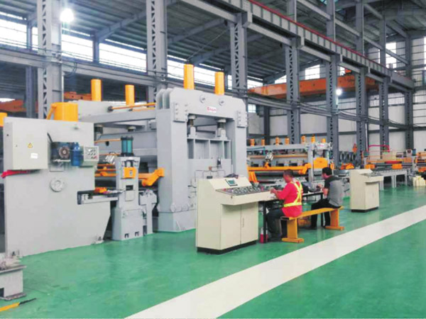 KJH25中闆低(di)速數控精(jing)密開卷整(zheng)平橫切生(sheng)産線