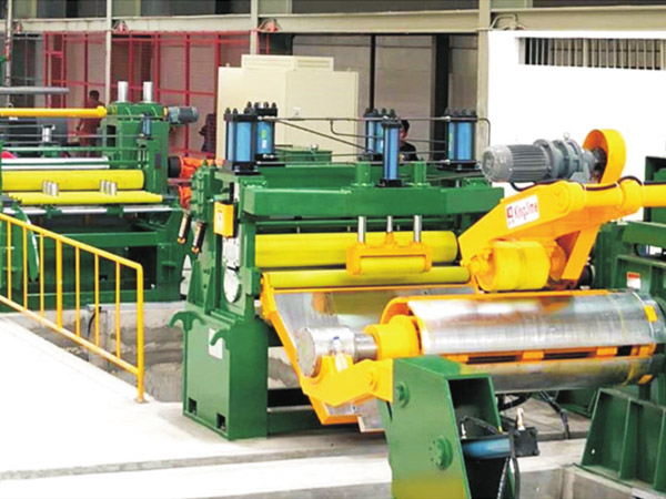 KJS120數控精(jing)密開卷整(zheng)平縱剪生(sheng)産線