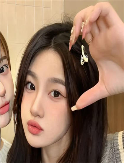 《我们的四十年(2019)》与原作对比分析扣人心弦的：改编成功之处探讨